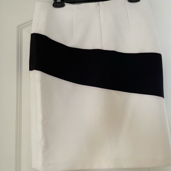 Kendall & Kylie Colorblock Pencil Skirt - Picture 9 of 10